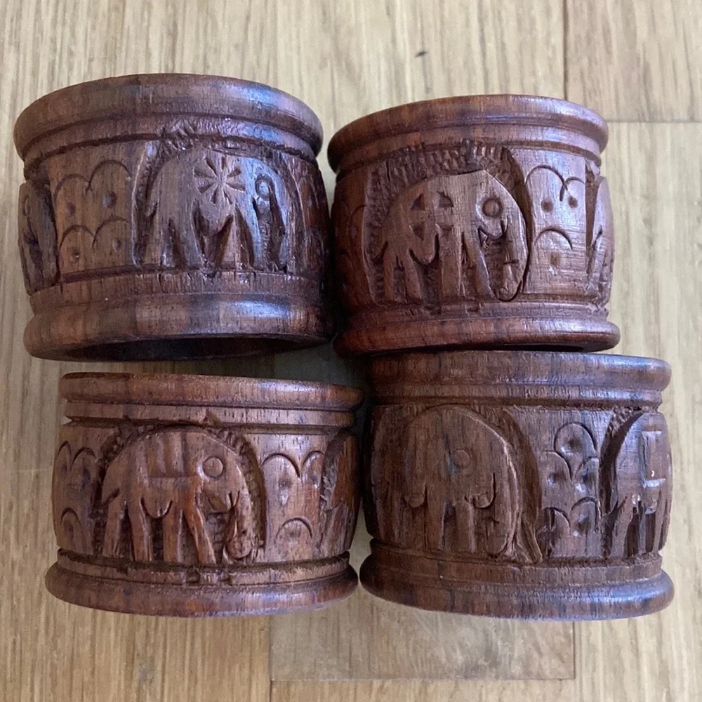 Napkins & Carved Wooden Elephant Napkin Ring Holder Bundle